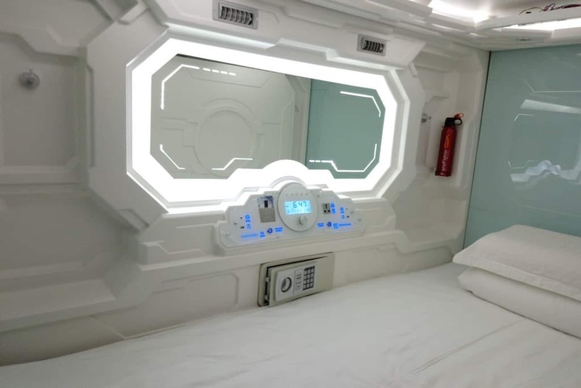 Stay With Me Capsules Hostel Malacca Exterior foto